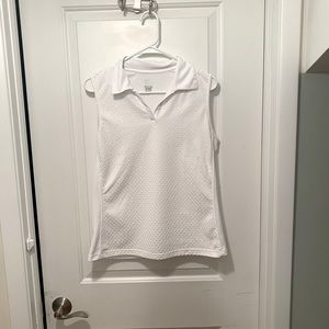 Izod Women’s performX white sleeveless V-neck golf tank top